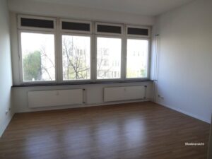 DSC04611 - Raum zur Straße