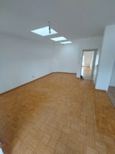 20251031_124906_resized