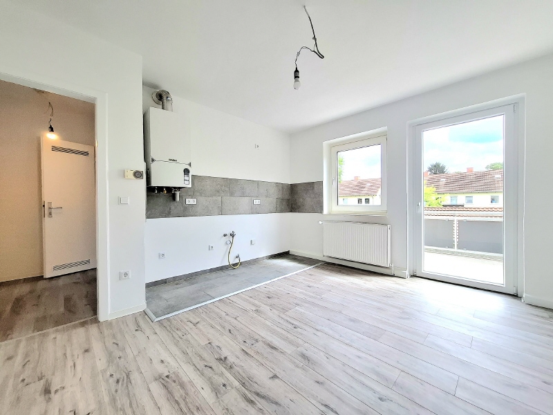 1 Zimmer mit großer Wohnküche - Photo 1