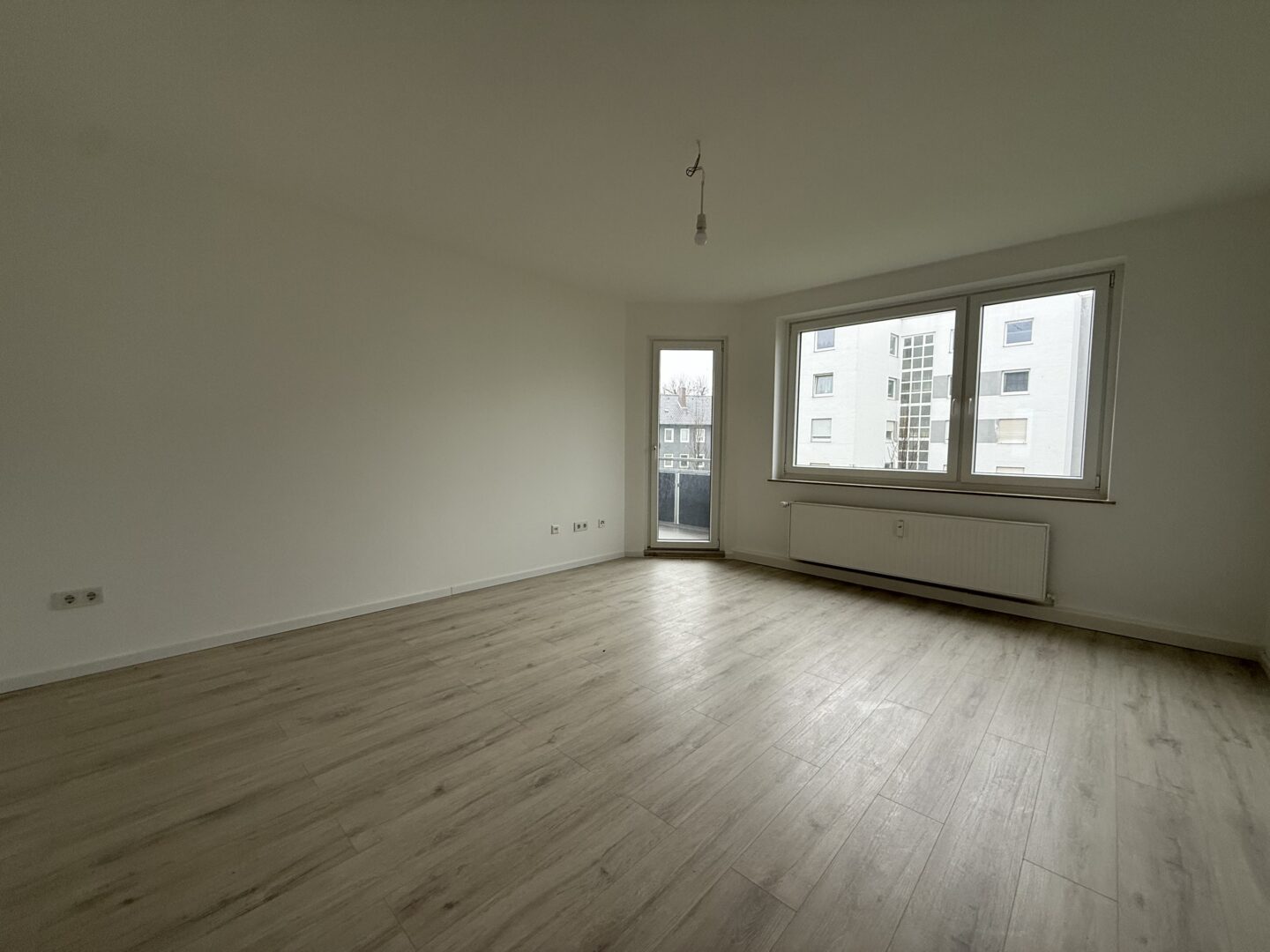 Im Umbau! Frisch sanierte 3-Zimmer-Wohnung! - Photo 1