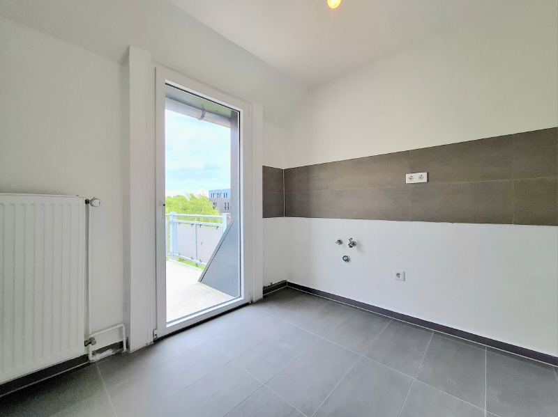Günstige Wohnung im Dachgeschoss - Photo 1