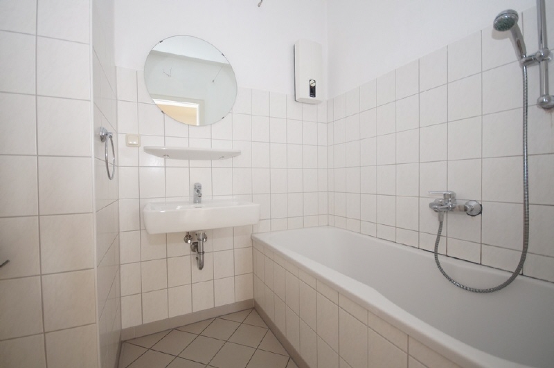 Innenstadt! 2-Zimmer-Wohnung mit Balkon - Photo 2